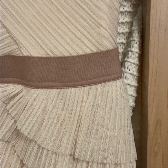 BCBG Lace and Tulle Tiered Dress Bridal Wedding Shower Dress Off White Size 4 - Picture 14 of 16